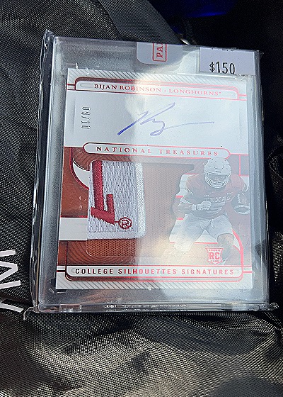 2023 Panini National Treasures Collegiate Silhouettes Signatures #SS-BRO Bijan Robinson — front