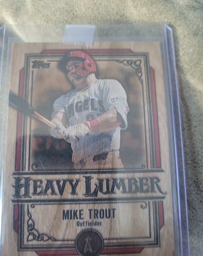 2025 Topps Series 1 Heavy Lumber #HL-7 Mike Trout — front