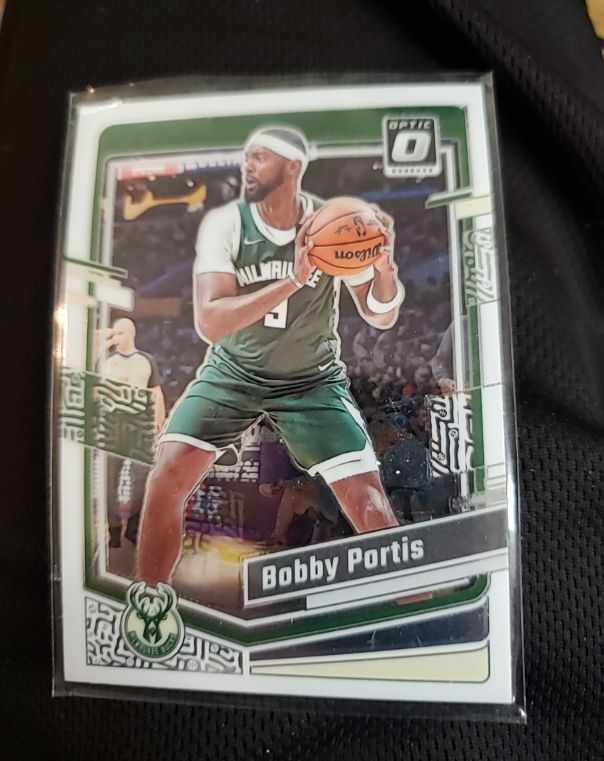 2023-24 Donruss Optic #159 Bobby Portis — front