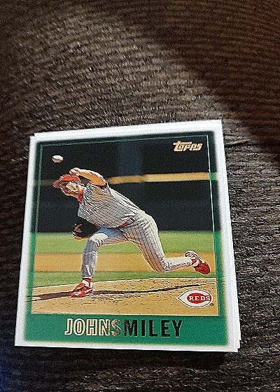 1987 Topps Mini Leaders #16 John Smiley — front