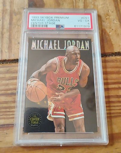 1993 SkyBox Premium Center Stage #CS1 Michael Jordan — front