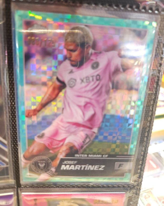 2023 Topps Chrome MLS #19 Josef Martinez — front
