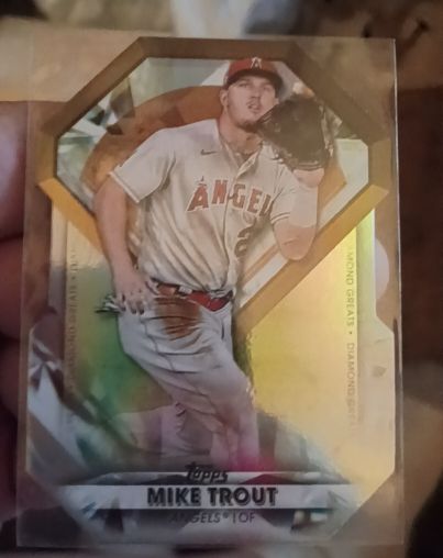 2022 Topps Diamond Greats Die Cuts #DGDC-1 Mike Trout — front