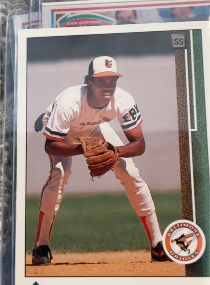 1989 Upper Deck #747 Juan Bell — front