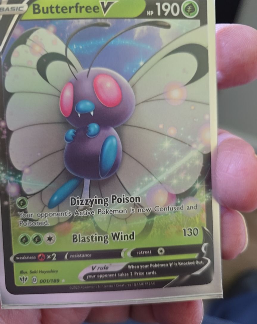 2020 Pokémon Darkness Ablaze #001 Butterfree V — front