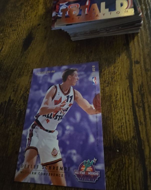 1995-96 Fleer #8 Detlef Schrempf All Star Game — front