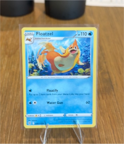 2022 Pokémon Brilliant Stars #39 Floatzel — front