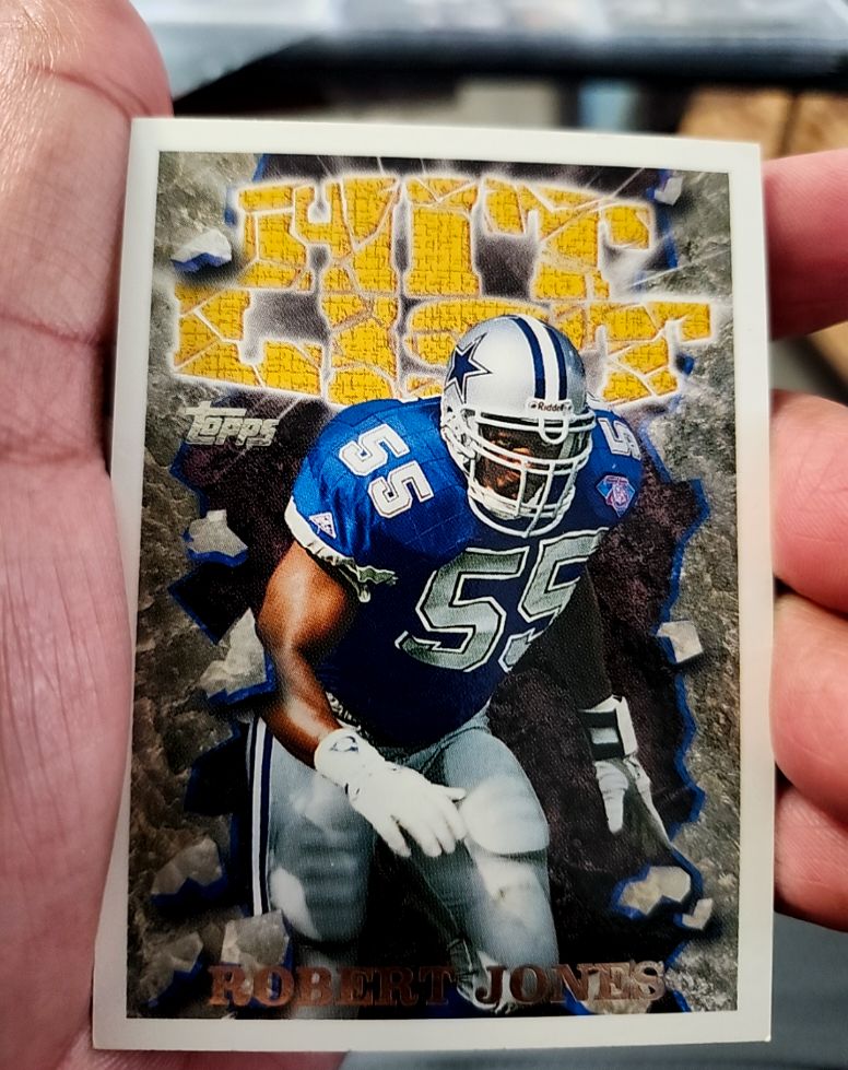 1995 Topps Hit List #12 Robert Jones — front