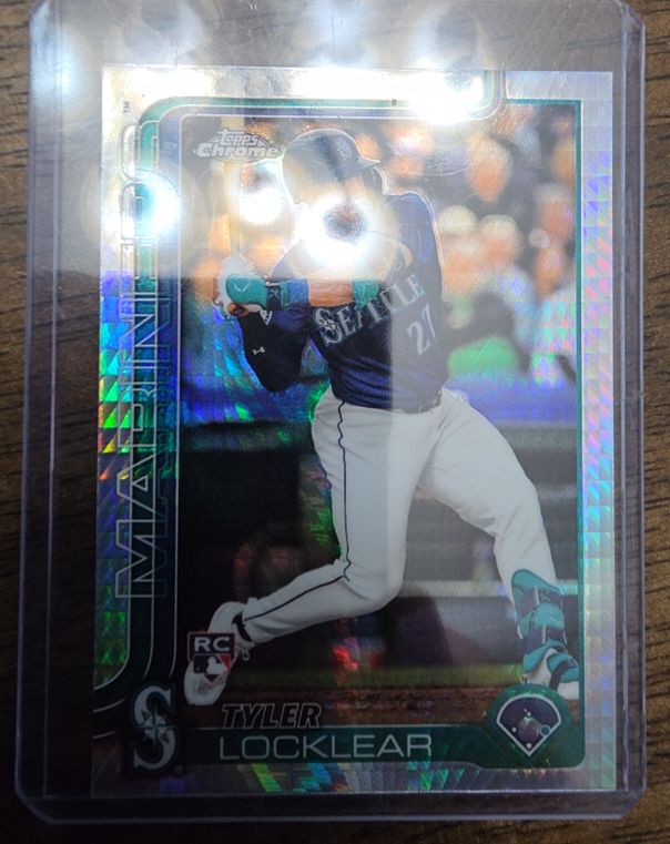 2025 Topps Chrome #41 Tyler Locklear — front