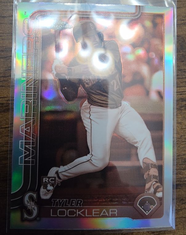 2025 Topps Chrome #41 Tyler Locklear — front