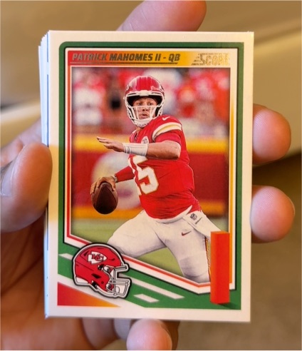 2025 Panini Score #100 Patrick Mahomes II — front
