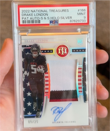 2022 Panini National Treasures #166 Drake London — front