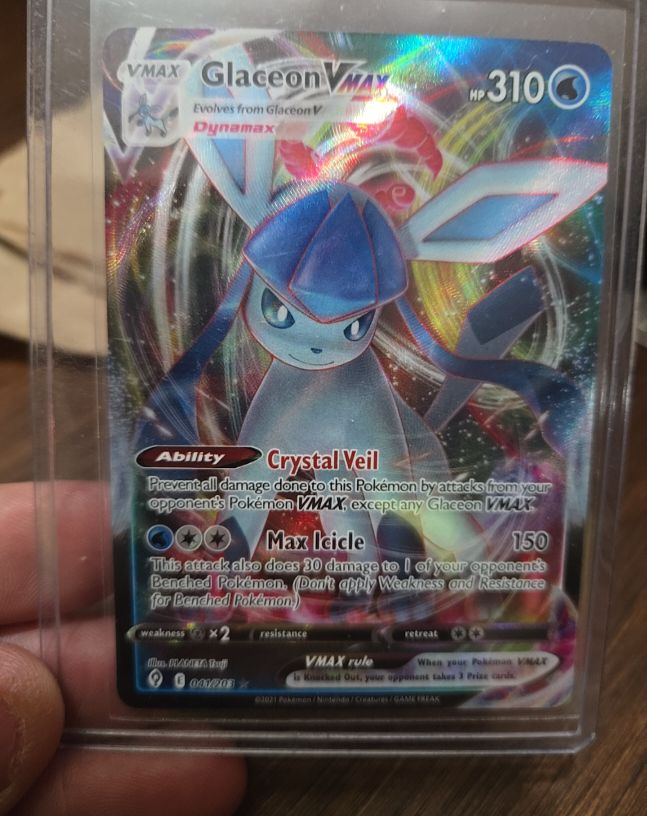 2021 Pokémon #041 Glaceon VMAX — front