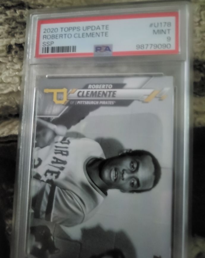 2020 Topps Update #U178 Roberto Clemente SSP — front