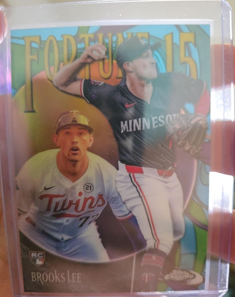 2025 Topps Chrome Fortune 15 #F15-14 Brooks Lee — front