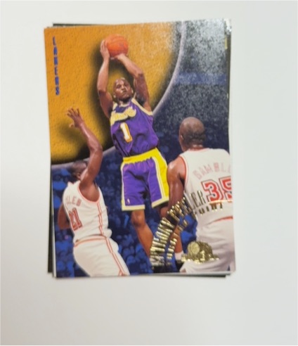 1995-96 Skybox Premium #139 Anthony Peeler — front