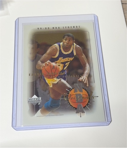 2000 Upper Deck Century Legends NBA Originals #O1 Magic Johnson — front