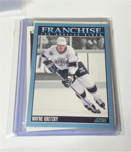 1992-93 Score #426 Wayne Gretzky — front