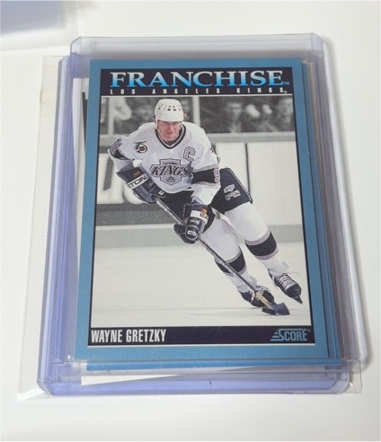 1992-93 Score #426 Wayne Gretzky — front