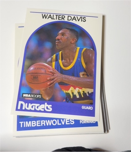 1989-90 NBA Hoops #61 Walter Davis — front
