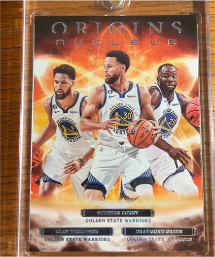 2022-23 Panini Origins #11 Stephen Curry / Green / Thompson Nucleus — front