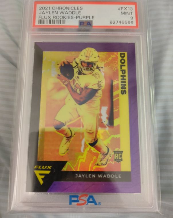 2021 Panini Chronicles Flux Rookies #FX-13 Jaylen Waddle — front