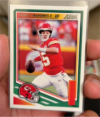 2025 Panini Score #100 Patrick Mahomes II — front