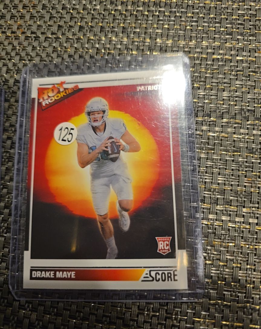 2024 Panini Score #2 Drake Maye Hot Rookies — front