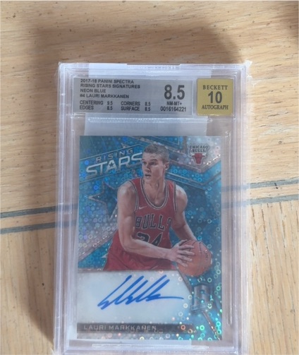 2017-18 Panini Spectra Rising Stars Signatures #4 Lauri Markkanen — front