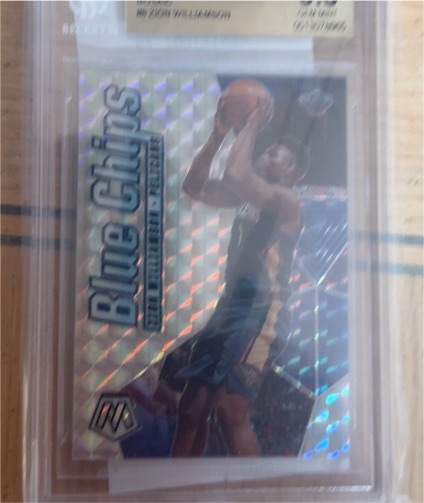 2019-20 Panini Mosaic #8 Zion Williamson Blue Chips Rookie — front
