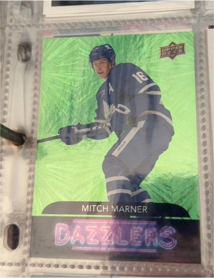 2020-21 Upper Deck Dazzlers Green #DZ-16 Mitch Marner — front