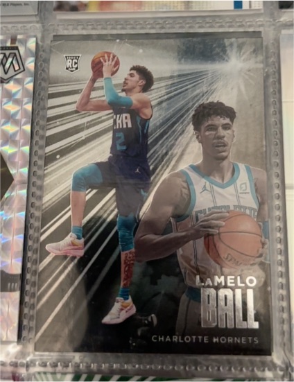 2020-21 Panini Chronicles Essentials #201 LaMelo Ball — front