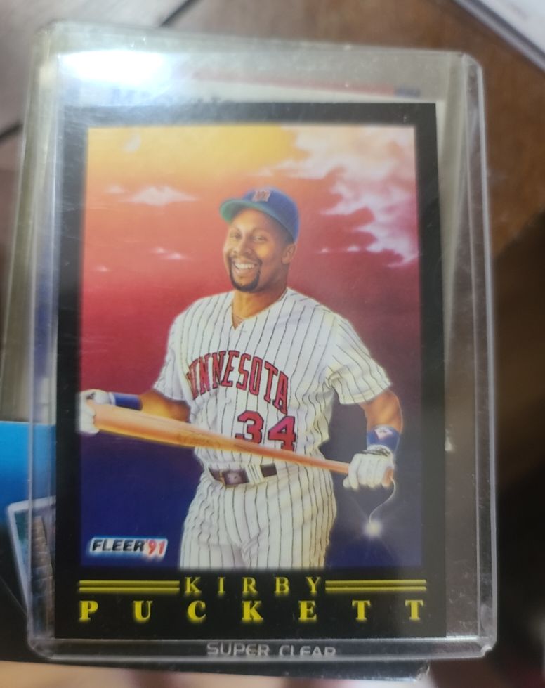 1991 Fleer #1 Kirby Puckett — front