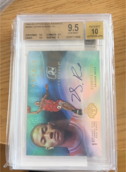 2008-09 Upper Deck Radiance #89RC Derrick Rose RC Auto — front