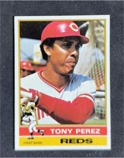 1976 Topps #325 Tony Perez — front