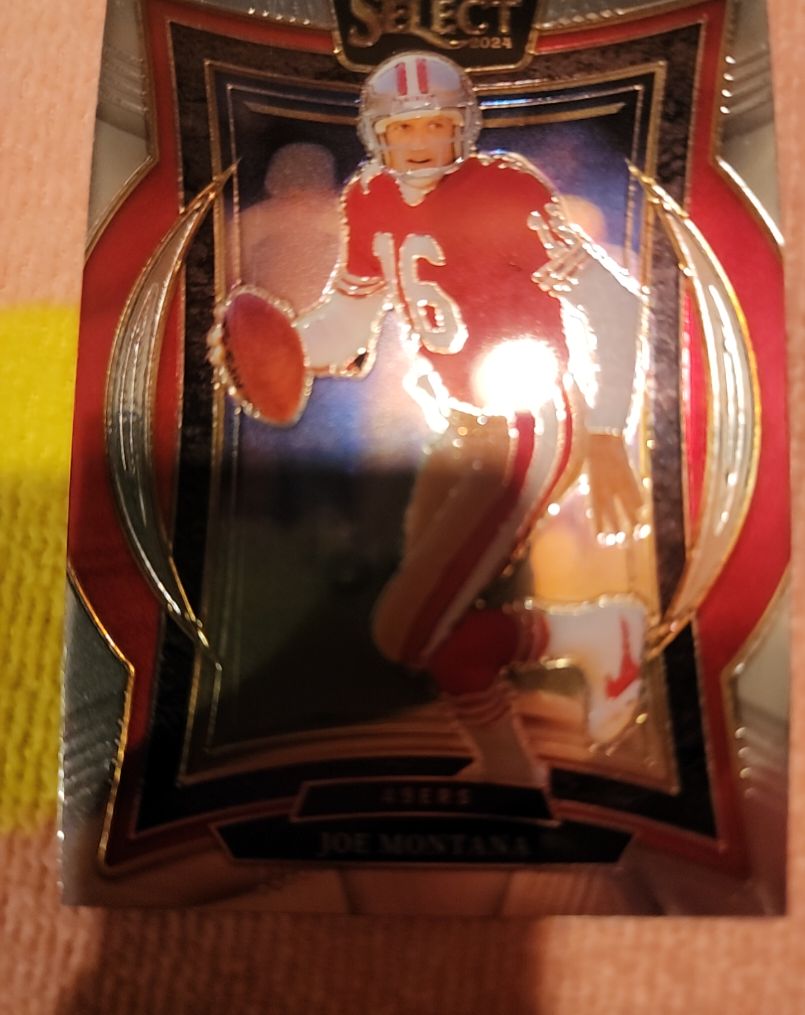 2024 Panini Select #70 Joe Montana — front
