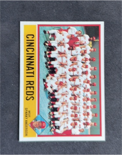 1976 Topps #104 Sparky Anderson Cincinnati Reds — front