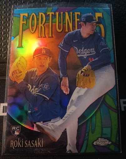2025 Topps Chrome Fortune 15 #F15-13 Roki Sasaki — front