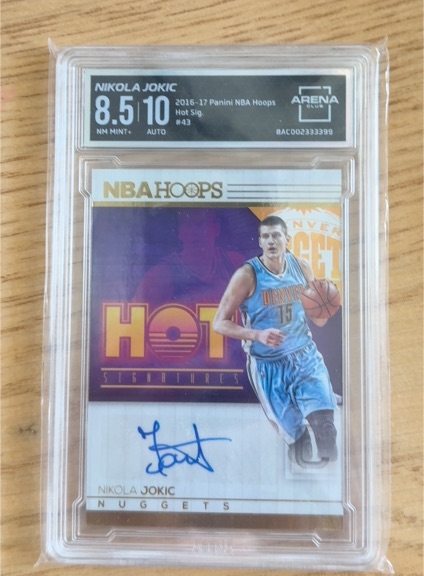 2016-17 Panini NBA Hoops Hot Signatures #43 Nikola Jokic — front