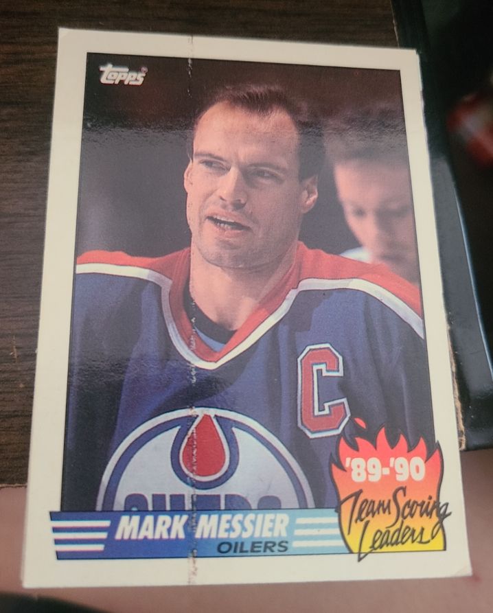 1990-91 Topps #16 Mark Messier — front