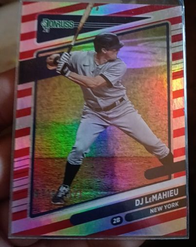 2021 Donruss #127 DJ LeMahieu — front