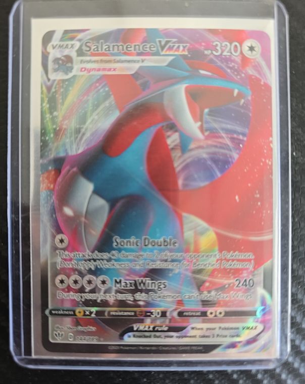 2020 Pokémon TCG Darkness Ablaze #144 Salamence VMAX — front