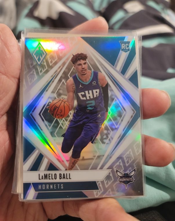 2020-21 Panini Chronicles #569 LaMelo Ball Rookie Card — front