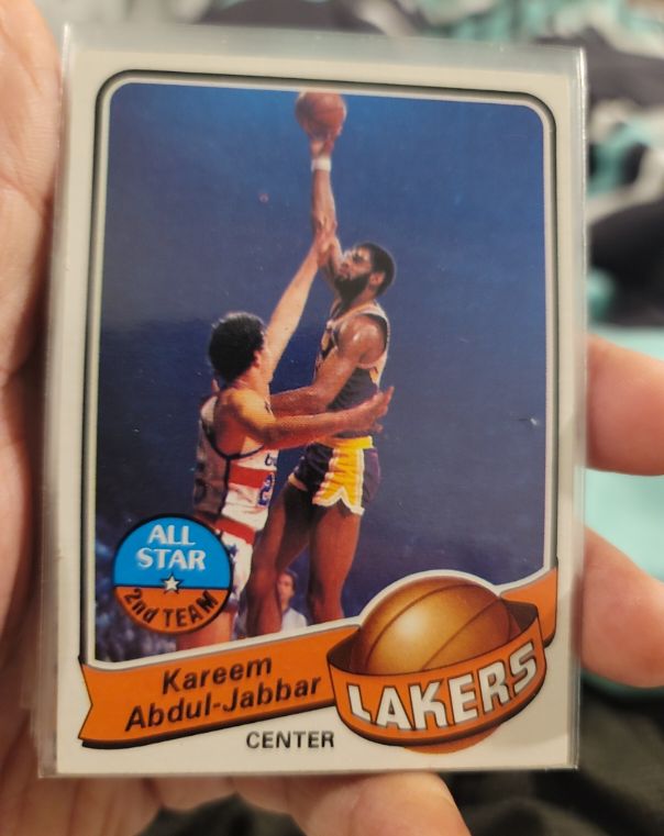 1979 Topps #10 Kareem Abdul-Jabbar — front