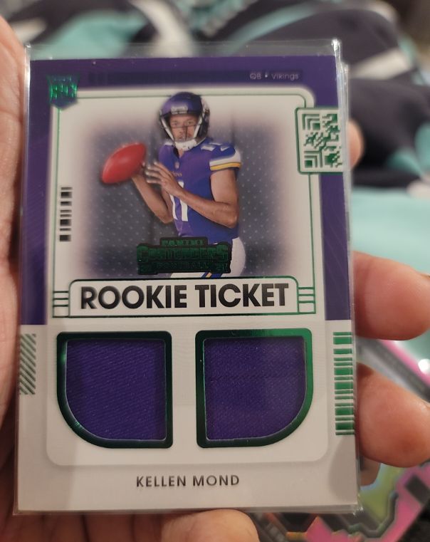 2021 Panini Contenders Rookie Ticket Patch #RTS-KMO Kellen Mond — front
