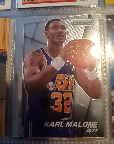 2016-17 Panini Prizm #32 Karl Malone — front