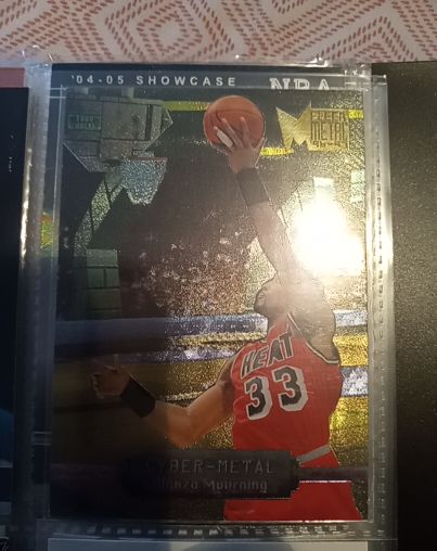2004-05 Fleer Metal Showcase Alonzo Mourning — front