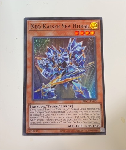 2013 Yu-Gi-Oh! SDWD-EN004 Neo Kaiser Sea Horse — front