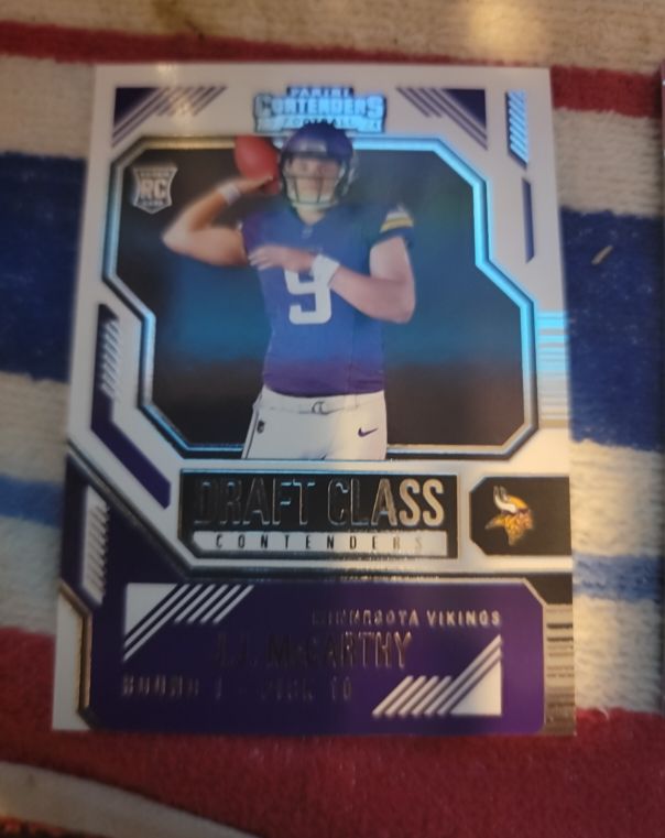 2024 Panini Contenders Draft Class Contenders #8 J.J. McCarthy — front