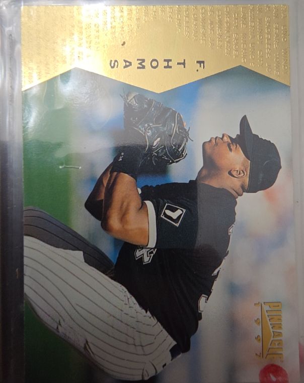 1997 Pinnacle #102 Frank Thomas — front